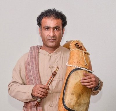 اسحاق احمدی عاشق و بی قراروم